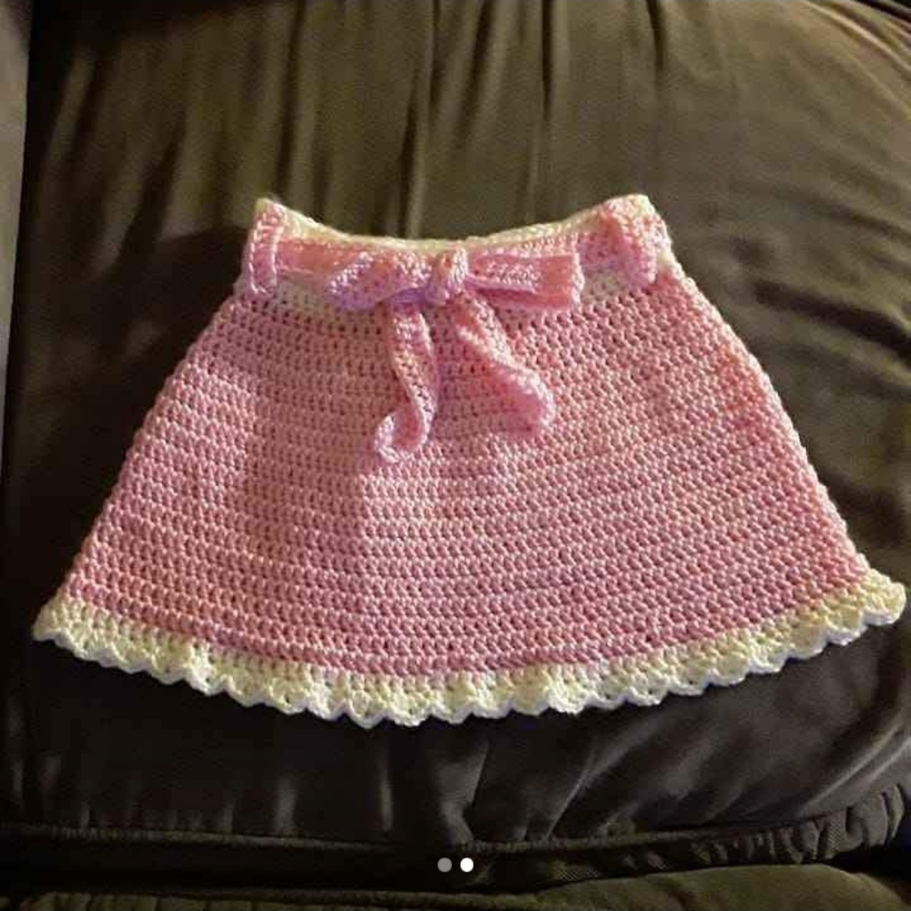 Lovely skirt for 2 year old girl